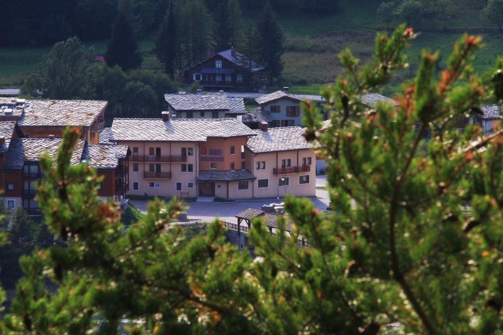 Hotel Restaurant L'Outa Termignon Esterno foto