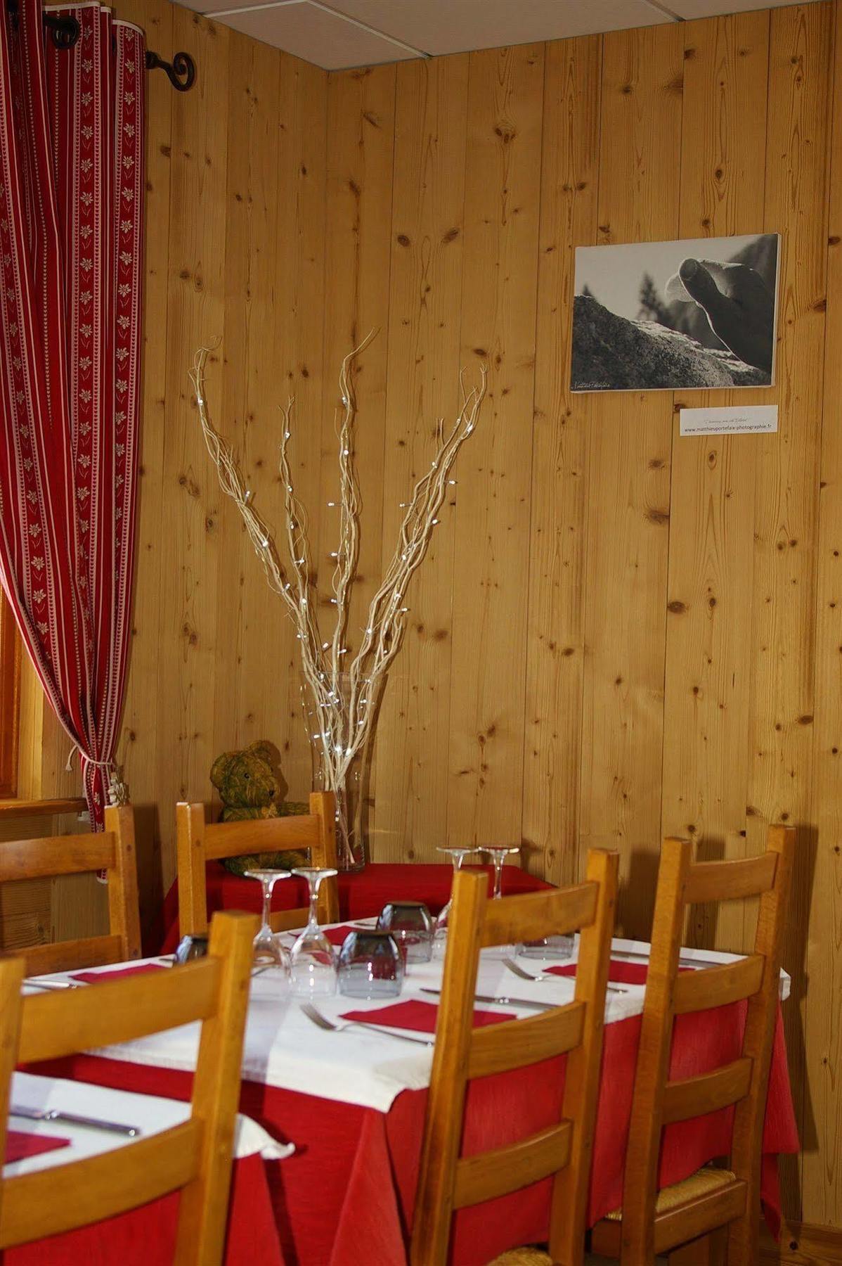 Hotel Restaurant L'Outa Termignon Esterno foto