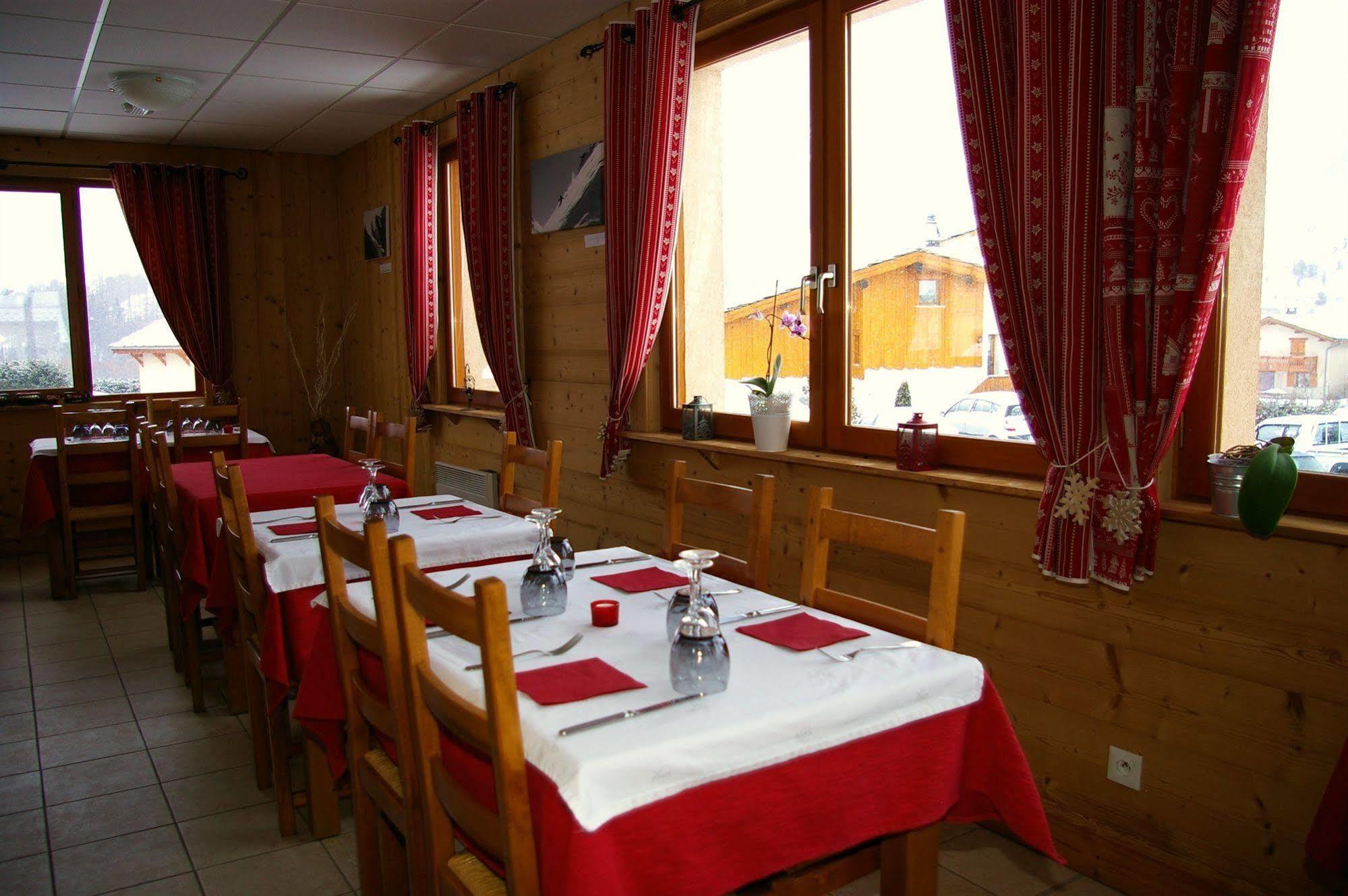 Hotel Restaurant L'Outa Termignon Esterno foto
